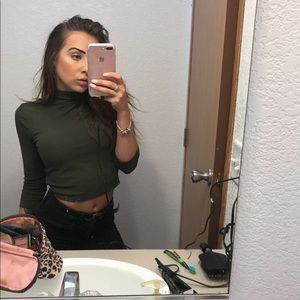 Forever 21 Green turtle neck crop top